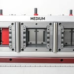 Diagram illustrating the calculation of film gate width in injection molding.